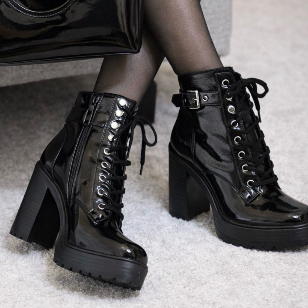 Guess bootie style: Sammi